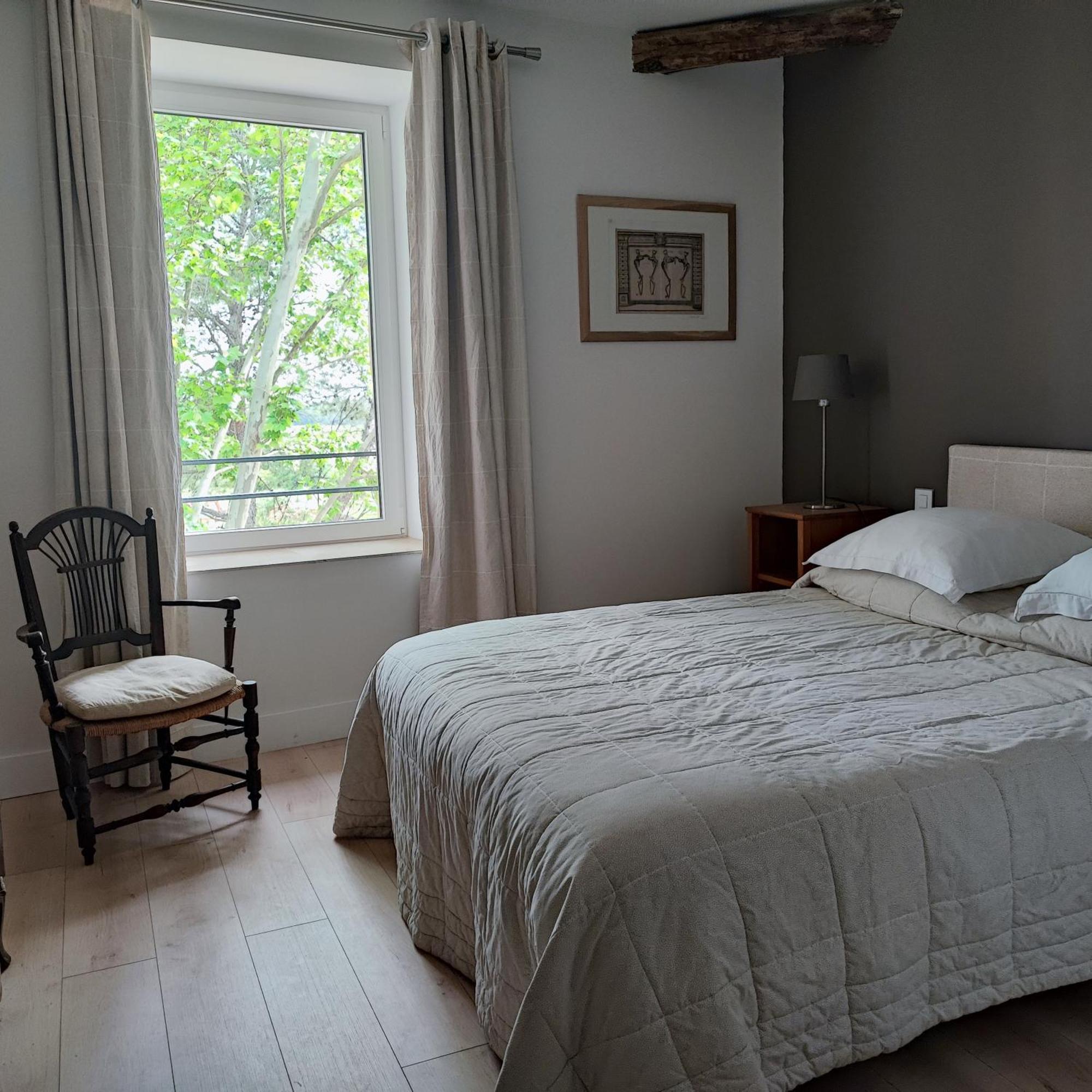 Magnanerie De Sainte Croix Hotel Ruang foto